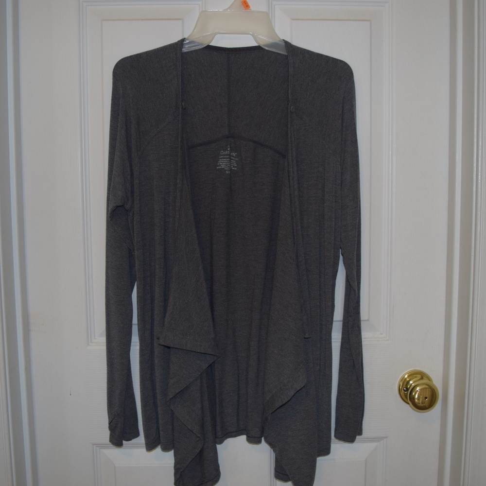 Cuddl Duds Workout Lightweight Grey Top